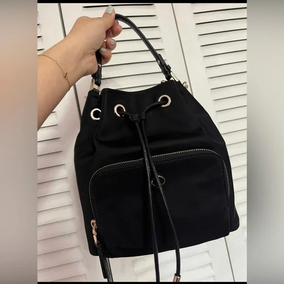 kate spade | Bags | Like New Kate Spade Taylor Medium Bucket  display picture 1